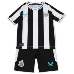 Newcastle-United-Kind-Thuistenue-2022-23_1