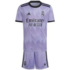 Real-Madrid-Kind-Uittenue-2022-23_1